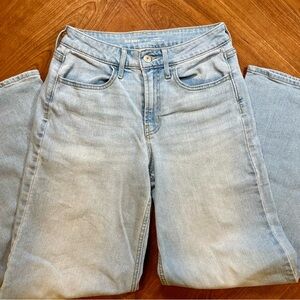 Old Navy Women's Size 2 WOW High Rise Wide Leg Light Wash Jeans